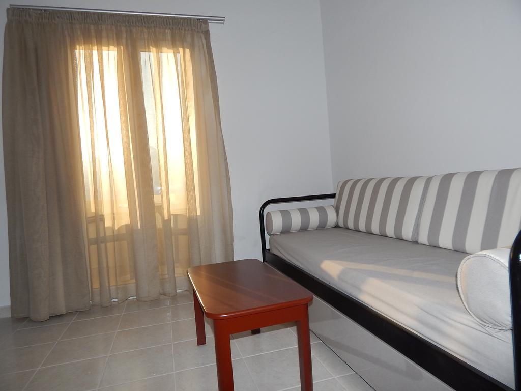 Epiphany Apartments Karpathos Town  Room photo